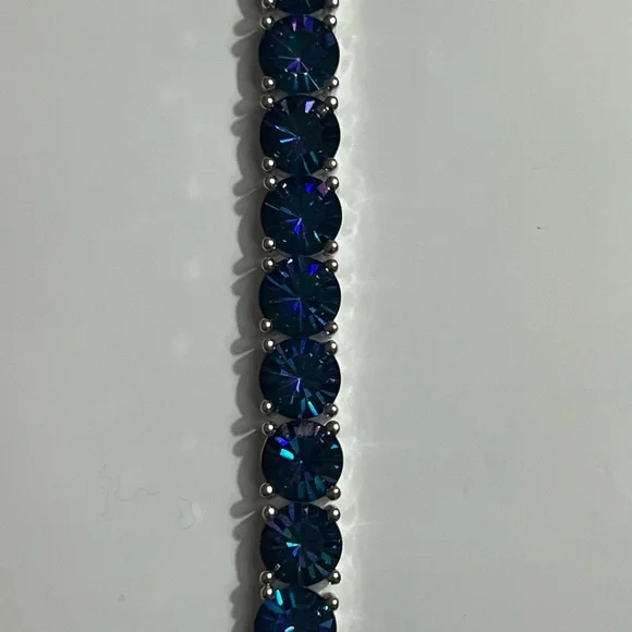 Sapphire Blue Crystal and Silver bracelet - Picture 2 of 2